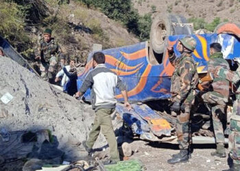 ਡੋਡਾ ਤੋਂ ਠਾਠਰੀ ਜਾ ਰਹੀ ਮਿੰਨੀ ਬੱਸ ਖੱਡ ਵਿੱਚ ਡਿੱਗੀ, 8 ਵਿਅਕਤੀਆਂ ਦੀ ਮੌਤ, ਕਈ ਜ਼ਖ਼ਮੀ