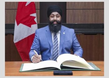 ਜਸਰਾਜ ਸਿੰਘ ਹੱਲਣ ਨੇ ਦੂਜੀ ਵਾਰ ਮੈਂਬਰ ਪਾਰਲੀਮੈਂਟ ਵਜੋਂ ਸਹੁੰ ਚੁੱਕੀ