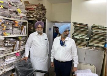 ਸੁਖਜਿੰਦਰ ਰੰਧਾਵਾ ਨੇ ਮਾਰਿਆ ਪੰਜਾਬ ਪੁਲਿਸ ਹੈਡਕੁਆਰਟਰ ’ਤੇ ਛਾਪਾ
