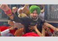 ਰੋਸ ਪ੍ਰਦਰਸ਼ਨ ਕਰ ਰਹੇ ਨਵਜੋਤ ਸਿੱਧੂ ਨੂੰ ਹਿਰਾਸਤ ’ਚ ਲਿਆ