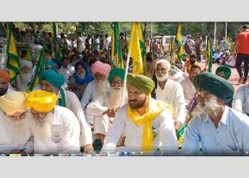 ਲਖੀਮਪੁਰ ਘਟਨਾ ਤੋਂ ਬਾਅਦ ਭੜਕੇ ਕਿਸਾਨਾਂ ਨੇ ਡੀਸੀ ਦਫ਼ਤਰ ਘੇਰਿਆ