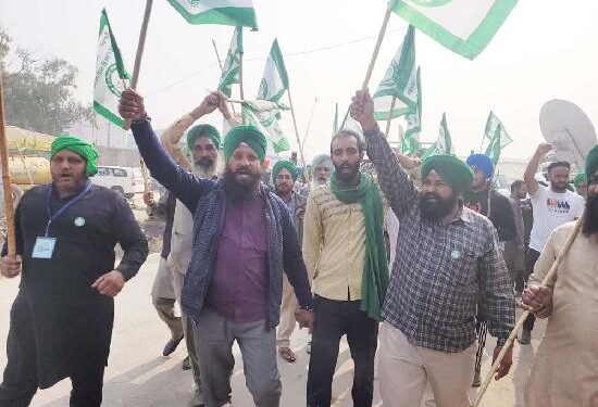 ਦਿੱਲੀ ਮੋਰਚਾ : ਪੈਲੀਆਂ ਦੇ ਪੁੱਤਾਂ ਦਾ ਸਿੰਘੂ ਦੀ ਮਿੱਟੀ ਨੇ ਮਨ ਮੋਹਿਆ