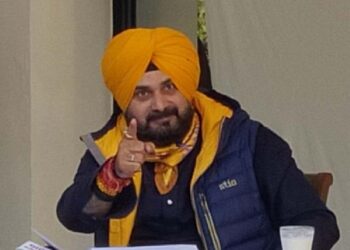 ਨਵਜੋਤ ਸਿੱਧੂ ਨੇ ਕੱਸਿਆ ਕੈਪਟਨ ਅਮਰਿੰਦਰ ਸਿੰਘ ਤੇ ਤੰਜ,