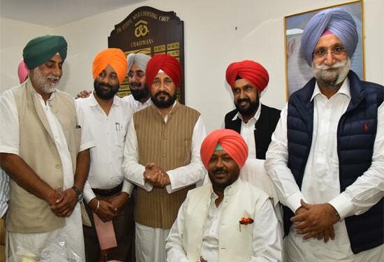ਕੁਲਦੀਪ ਵੈਦ ਨੇ ਮੁੱਖ ਮੰਤਰੀ ਚੰਨੀ ਦੀ ਮੌਜੂਦਗੀ ਵਿੱਚ ਪੰਜਾਬ ਸਟੇਟ ਵੇਅਰਹਾਊਸ ਕਾਰਪੋਰੇਸ਼ਨ ਦੇ ਚੇਅਰਮੈਨ ਵਜੋਂ ਅਹੁਦਾ ਸੰਭਾਲਿਆ”