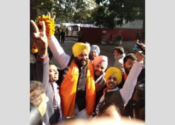 ਚੰਡੀਗੜ੍ਹ ਨਗਰ ਨਿਗਮ ਚੋਣਾਂ ‘ਚ ਢਾਬੇ ਵਾਲੇ ਨੇ ਭਾਜਪਾ ਦੇ ਮੇਅਰ ਨੂੰ ਹਰਾਇਆ, ਸੂਚੀ ‘ਚ ਕਈ ਆਮ ਘਰੇਲੂ ਔਰਤਾਂ ਦੇ ਵੀ ਸ਼ਾਮਲ