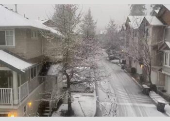 ਸਰੀ, ਬਰਨਬੀ ਅਤੇ ਲਾਗਲੇ ਖੇਤਰ ਵਿਚ ਹੋ ਰਹੀ ਹੈ ਬਰਫਬਾਰੀ