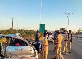 ਕਰਨਾਟਕ ਵਿੱਚ ਕਾਰ ਡਿਵਾਈਡਰ ਨਾਲ ਟਕਰਾਉਣ ਕਾਰਨ 7 ਵਿਅਕਤੀਆਂ ਦੀ ਮੌਤ