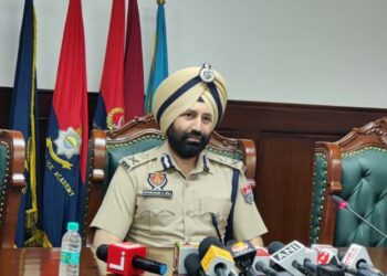 ਨਸ਼ਿਆਂ ਵਿਰੁੱਧ ਜੰਗ ਦੇ ਗਿਆਰਾਂ ਮਹੀਨਿਆਂ ਦੌਰਾਨ ਪੰਜਾਬ ਪੁਲੀਸ ਨੇ 2132 ਵੱਡੀਆਂ ਮੱਛੀਆਂ ਸਣੇ 14952 ਤਸਕਰਾਂ ਨੂੰ ਕੀਤਾ ਗ੍ਰਿਫ਼ਤਾਰ, 1135.25 ਕਿਲੋ ਹੈਰੋਇਨ ਬਰਾਮਦ 5 ਜੁਲਾਈ 2022 ਤੋਂ ਹੁਣ ਤੱਕ 11.83 ਕਰੋੜ ਰੁਪਏ ਦੀ ਡਰੱਗ ਮਨੀ , 731 ਕਿਲੋ ਅਫੀਮ, 840.76-ਕਿਲੋ ਗਾਂਜਾ, 350 ਕੁਇੰਟਲ ਭੁੱਕੀ ਅਤੇ 62.49 ਲੱਖ ਗੋਲੀਆਂ ਬਰਾਮਦ