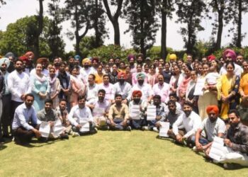 ਪੇਂਡੂ ਵਿਕਾਸ ਤੇ ਪੰਚਾਇਤ ਮੰਤਰੀ ਲਾਲਜੀਤ ਸਿੰਘ ਭੁੱਲਰ ਨੇ 134 ਮੁਲਾਜ਼ਮਾਂ ਨੂੰ ਸੌਂਪੇ ਨਿਯੁਕਤੀ ਪੱਤਰ