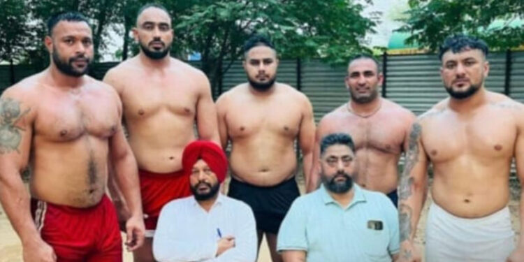 ਕਬੱਡੀ ਅਕੈਡਮੀ ਮੌਲੀ ਬੈਦਵਾਨ ਦੇ ਖਿਡਾਰੀ ਖੇਡਣ ਲਈ ਵਿਦੇਸ਼ ਰਵਾਨਾ