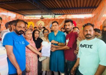 ਕੈਬਨਿਟ ਮੰਤਰੀ ਅਮਨ ਅਰੋੜਾ ਨੇ ਗਊਸ਼ਾਲਾ ਗਾਹੁ ਪੱਤੀ ਵਿਖੇ ਆਯੋਜਿਤ ਸਮਾਗਮ ਦੌਰਾਨ ਲੌਂਗੋਵਾਲ ਇਲਾਕੇ ਦੇ ਵਿਕਾਸ ਲਈ ਵੰਡੀ 5.28 ਕਰੋੜ ਰੁਪਏ ਦੀ ਗ੍ਰਾਂਟ