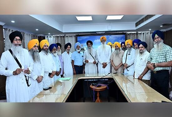 ਸ਼੍ਰੋਮਣੀ ਕਮੇਟੀ ਦੇ ਸਮੂਹ ਮੁਲਾਜ਼ਮ ਹੜ੍ਹ ਪੀੜਤਾਂ ਦੀ ਸਹਾਇਤਾ ਲਈ ਦੇਣਗੇ ਇਕ ਦਿਨ ਦੀ ਤਨਖ਼ਾਹ
