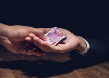 ਵਿਜੀਲੈਂਸ ਵੱਲੋਂ 15,000 ਰੁਪਏ ਰਿਸ਼ਵਤ ਲੈਂਦਾ ਏ. ਐਸ. ਆਈ. ਅਤੇ ਸਿਪਾਹੀ ਕਾਬੂ