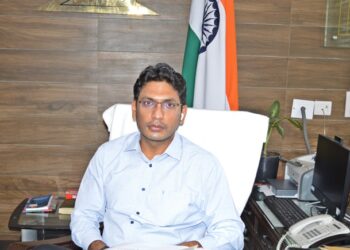 DC ਵੱਲੋਂ ਮਾਲ ਵਿਭਾਗ ਦੇ ਕੰਮਾਂ ਦੀ ਸਮੀਖਿਆ ਅਤੇ ਪੈਂਡਿੰਗ ਕੇਸਾਂ ਦੇ ਨਿਪਟਾਰੇ