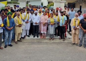 ਆਮ ਆਦਮੀ ਪਾਰਟੀ ਵੱਲੋਂ ਕੀਤੇ ਗਏ ਕੰਮਾਂ ਨੂੰ ਲੋਕ ਦੇ ਰਹੇ ਹਨ ਭਰਵਾਂ ਹੁੰਗਾਰਾ: ਕੁਲਵੰਤ ਸਿੰਘ ਮੁਹਾਲੀ ਦੇ 35 ਪਰਿਵਾਰ ਹੋਏ ਆਪ ਵਿੱਚ ਸ਼ਾਮਿਲ