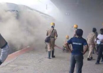 ਬੈਂਗਲੁਰੂ ਵਿੱਚ ਐਕਸਪ੍ਰੈਸ ਟਰੇਨ ਨੂੰ ਲੱਗੀ ਅੱਗ, ਜਾਨੀ ਨੁਕਸਾਨ ਤੋਂ ਬਚਾਅ