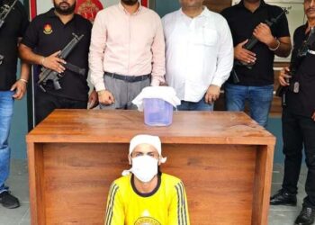 ਸਟੇਟ ਸਪੈਸ਼ਲ ਆਪਰੇਸ਼ਨ ਸੈਲ ਵਲੋਂ ਬੰਬੀਹਾ ਗਿਰੋਹ ਦਾ ਸ਼ਾਰਪ ਸ਼ੂਟਰ ਕਾਬੂ ਪੁਲੀਸ ਟੀਮ ਨੇ ਮੁਹਾਲੀ ਤੋਂ ਕੀਤਾ ਕਾਬੂ, ਤਿੰਨ ਦਿਨ ਦਾ ਪੁਲੀਸ ਰਿਮਾਂਡ