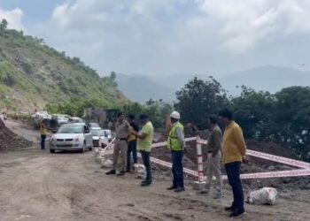 5 ਦਿਨਾਂ ਬਾਅਦ ਹਲਕੇ ਵਾਹਨਾਂ ਲਈ ਖੁੱਲ੍ਹਿਆ ਚੰਡੀਗੜ੍ਹ-ਸ਼ਿਮਲਾ ਹਾਈਵੇਅ