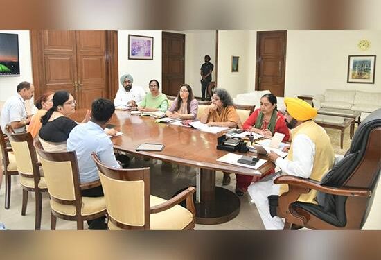 CM ਮਾਨ ਵੱਲੋਂ ਆਂਗਨਵਾੜੀ ਵਰਕਰਾਂ ਦੀ ਬਕਾਇਆ ਤਨਖਾਹ ਤੁਰੰਤ ਅਦਾ ਕਰਨ ਦੇ ਹੁਕਮ