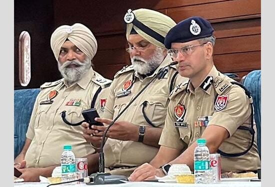 BREAKING- ਆਜ਼ਾਦੀ ਦਿਵਸ ਤੋਂ ਪਹਿਲਾਂ ਡੀਜੀਪੀ ਵਲੋਂ ਅਧਿਕਾਰੀਆਂ ਨਾਲ ਅਹਿਮ ਮੀਟਿੰਗ