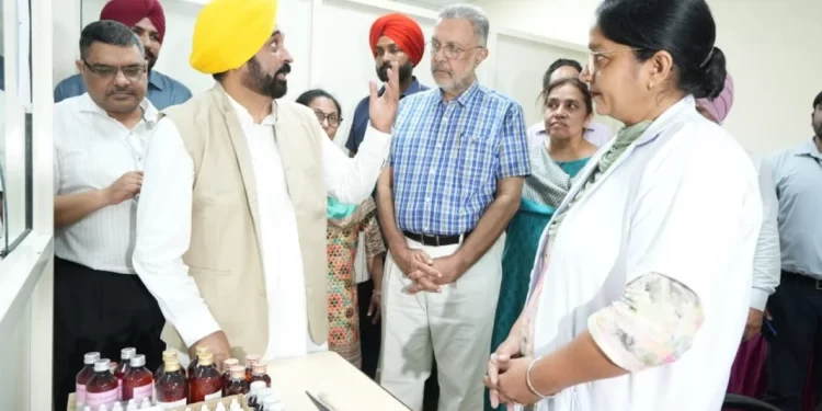 ਮੁੱਖ ਮੰਤਰੀ ਨੇ ਆਜ਼ਾਦੀ ਦੇ 76 ਵਰ੍ਹੇ ਪੂਰੇ ਹੋਣ ਮੌਕੇ 76 ਹੋਰ ਆਮ ਆਦਮੀ ਕਲੀਨਿਕ ਕੀਤੇ ਸਮਰਪਿਤ