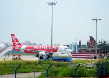 ਏਅਰ ਏਸ਼ੀਆ ਦੇ ਜਹਾਜ਼ ਦੀ ਕੋਚੀ ਵਿੱਚ ਕਰਵਾਈ ਐਮਰਜੈਂਸੀ ਲੈਂਡਿੰਗ