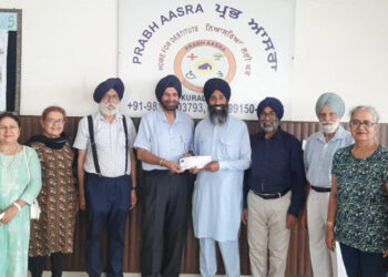 ਮੁਹਾਲੀ ਸੀਨੀਅਰ ਸਿਟੀਜ਼ਨ ਐਸੋਸੀਏਸ਼ਨ ਨੇ ਪ੍ਰਭ ਆਸਰਾ ਟਰੱਸਟ ਨੂੰ ਦਿੱਤੀ 72,000 ਰੁਪਏ ਦੀ ਮਾਲੀ ਸਹਾਇਤਾ