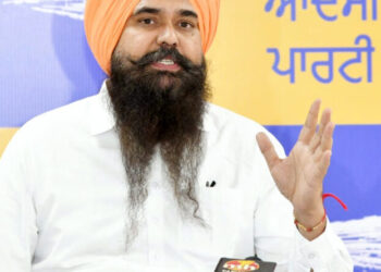 ਇੱਕ ਰਾਸ਼ਟਰ ਇੱਕ ਚੋਣ ਦਾ ਸੰਕਲਪ ਭਾਰਤ ਵਿੱਚ ਅਮਲੀ ਰੂਪ ਵਿੱਚ ਸੰਭਵ ਨਹੀਂ: ਮਲਵਿੰਦਰ ਸਿੰਘ ਕੰਗ ਇਕ ਰਾਸ਼ਟਰ, ਇਕ ਚੋਣ ਦੇ ਵਿਚਾਰ ਦੇ ਵਿਰੋਧ ਵਿੱਚ ਆਈ ਆਮ ਆਦਮੀ ਪਾਰਟੀ