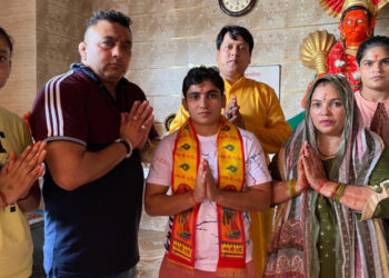 ਵਿਸ਼ਵ ਕੁਸ਼ਤੀ ਚੈਂਪੀਅਨਸ਼ਿਪ ਲਈ ਚੁਣੀ ਗਈ ਨੀਲਮ ਨੇ ਸ਼੍ਰੀ ਹਨੁਮਾਨ ਮੰਦਿਰ ਫੇਜ਼ 6 ਵਿੱਚ ਮੱਥਾ ਟੇਕਿਆ