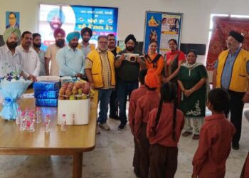 ਵੱਖ ਵੱਖ ਸਕੂਲਾਂ ਵਿੱਚ ਅੱਖਾਂ ਦੇ ਜਾਂਚ ਕੈਂਪ ਲਗਾਏ