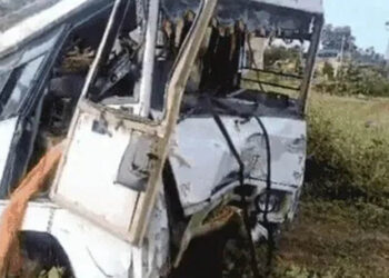 ਸ਼ਰਧਾਲੂਆਂ ਨਾਲ ਭਰੀ ਮਿੰਨੀ ਬੱਸ ਪਲਟੀ,ਔਰਤ ਸਣੇ ਦੋ ਦੀ ਮੌਤ