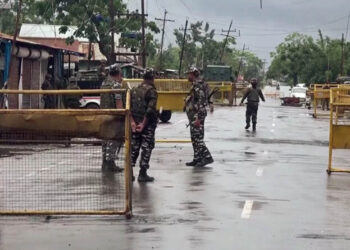 ਸੁਰੱਖਿਆ ਬਲਾਂ ਤੇ ਹਥਿਆਰਬੰਦ ਵਿਅਕਤੀਆਂ ਵਿਚਕਾਰ ਹੋਈ ਗੋਲ਼ੀਬਾਰੀ
