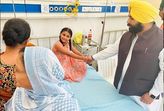 ਕੈਬਨਿਟ ਮੰਤਰੀ ਨੇ ਸਿਵਲ ਹਸਪਤਾਲ ਨੰਗਲ ਦਾ ਕੀਤਾ ਅਚਨਚੇਤ ਦੌਰਾ