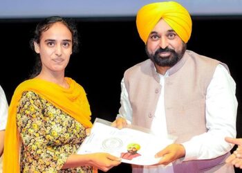 CM ਮਾਨ ਵੱਲੋਂ ਪਟਵਾਰੀਆਂ ਦੇ ਭੱਤੇ ਵਿੱਚ ਤਿੰਨ ਗੁਣਾ ਵਾਧਾ ਕਰਨ ਦਾ ਐਲਾਨ