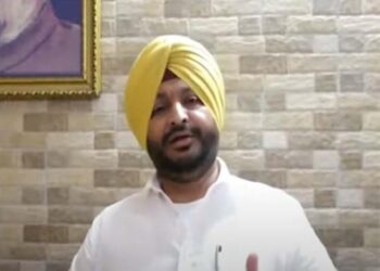 ਹਾਈਕਮਾਨ ਦੇ ਆਪ ਤੇ ਹੋਰਨਾਂ ਪਾਰਟੀਆਂ ਨਾਲ ਗੱਠਜੋੜ ਤੇ ਬਿੱਟੂ ਨੇ ਲਾਈ ਮੋਹਰ, ਨਾਲੇ ਦਿੱਤੀ ਨਸੀਅਤ ਵੜਿੰਗ ਤੇ ਬਾਜਵੇ ਨੂੰ