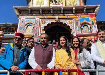 ਬਦਰੀਨਾਥ ਧਾਮ ਵਿਖੇ ਮੁਕੇਸ਼ ਅੰਬਾਨੀ ਨੇ ਮੱਥਾ ਟੇਕਿਆ, ਦਾਨ ਕੀਤੇ ਪੰਜ ਕਰੋੜ ਰੁਪਏ