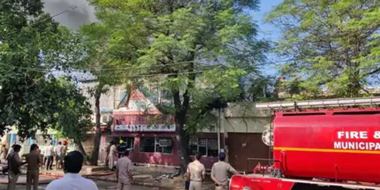 ਚੰਡੀਗੜ੍ਹ ਦੇ ਉਦਯੋਗਿਕ ਖੇਤਰ ਫੇਜ਼-2 ਵਿੱਚ ਲੱਗੀ ਅੱਗ