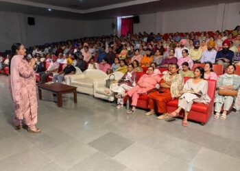 ਰਿਵਿਊ ਮੀਟਿੰਗ ‘ਚ DEO ਸੈਕੰਡਰੀ ਵੱਲੋਂ ਸਕੂਲ ਮੁਖੀਆਂ ਨੂੰ ਹਦਾਇਤਾਂ ਜਾਰੀ