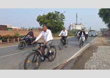 .ਤੇ ਜੱਜ ਸਾਬ੍ਹ ਸਮੇਤ ਜੂਡੀਸ਼ੀਅਲ ਅਫਸਰ ਸਾਈਕਲਾਂ ‘ਤੇ ਪੁੱਜੇ ਕੋਰਟ ਕੰਪਲੈਕਸ