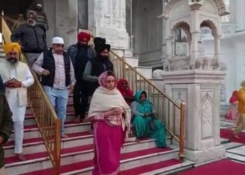 ਦਰਬਾਰ ਸਾਹਿਬ ਨਤਮਸਤਕ ਹੋਣ ਪਹੁੰਚੇ ਹਰਸਿਮਰਤ ਕੌਰ ਬਾਦਲ
