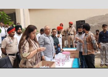 ਫਾਜ਼ਿਲਕਾ ਮੈਜਿਸਟ੍ਰੇਟ ਨੇ ਪਟਾਕਿਆਂ ਦੀ ਵਿਕਰੀ ਲਈ ਕੱਢਿਆ ਡਰਾਅ, 67 ਲਾਇਸੈਂਸ ਜਾਰੀ