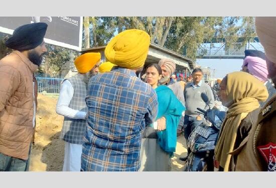 ਗੁਰਦੁਆਰਾ ਪ੍ਰਬੰਧਕਾਂ ਵੱਲੋਂ ਨਜਾਇਜ਼ ਉਸਾਰੀ ਰੋਕਣ ਲਈ DC ਸਾਕਸ਼ੀ ਸਾਹਨੀ ਨਾਲ ਅਹਿਮ ਮੀਟਿੰਗ