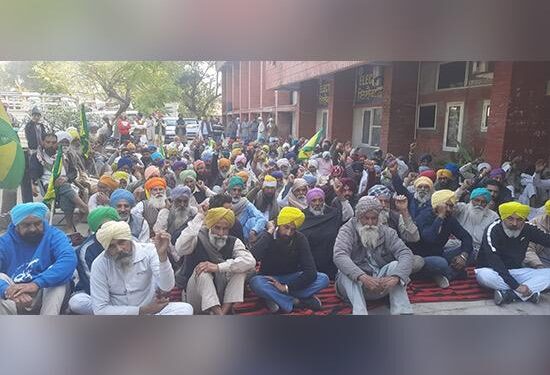 ਪ੍ਰਸ਼ਾਸਨ ਨਾਲ ਮੀਟਿੰਗ ਬੇਸਿੱਟਾ ਰਹਿਣ ਤੇ ਗੈਸ ਪਾਈਪ ਲਾਈਨ ਰਾਹੀਂ ਧੂੰਆਂ ਕੱਢਣ ਦਾ ਐਲਾਨ