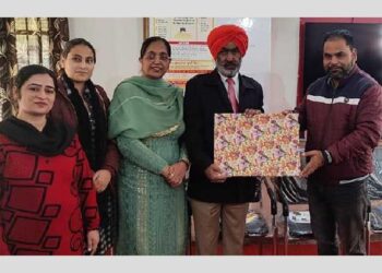 ਸ਼ਾਇਰ ਸੁਰਿੰਦਰਪ੍ਰੀਤ ਘਣੀਆਂ ਹੋਏ ਵਿਦਿਆਰਥੀਆਂ ਦੇ ਰੂਬਰੂ