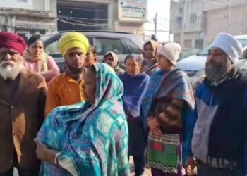 ਨਵਜੰਮੇ ਬੱਚੇ ਦੀ ਮ੍ਰਿਤਕ ਦੇਹ ਲੈਕੇ ਨਿਜੀ ਹਸਪਤਾਲ ਦੇ ਬਾਹਰ ਕੀਤਾ ਰੋਸ ਵਿਖਾਵਾ