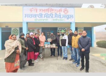 ਸਰਕਾਰੀ ਸਕੂਲ ਨੂੰ ਪ੍ਰਿੰਸੀਪਲ ਜਸਵਿੰਦਰਪਾਲ ਸਿੰਘ ਵੱਲੋਂ 100 ਪੁਸਤਕਾਂ ਭੇਂਟ