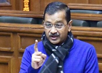 ਭਾਜਪਾ ਦੀ ਧਮਕੀ ਅਤੇ ਦਬਾਅ ਕਾਰਨ ਕੰਮ ਨਹੀਂ ਕਰ ਰਹੇ ਅਧਿਕਾਰੀ : ਅਰਵਿੰਦ ਕੇਜਰੀਵਾਲ