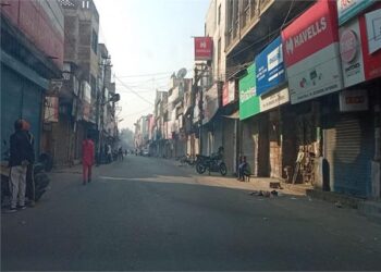 ਭਾਰਤ ਬੰਦ ਨੂੰ ਮਿਲਿਆ ਪੂਰਨ ਸਮਰਥਨ, ਕਿਸਾਨਾਂ ਨੇ ਜੰਮੂ-ਅੰਮ੍ਰਿਤਸਰ ਨੈਸ਼ਨਲ ਹਾਈਵੇਅ ਕੀਤਾ ਬੰਦ