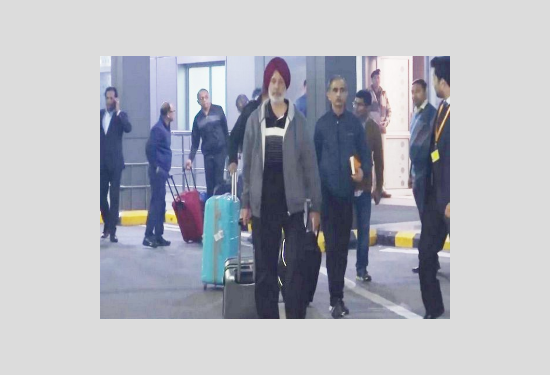 ਕਤਰ ਨੇ ਭਾਰਤੀ ਨੇਵੀ ਦੇ 8 ਸਾਬਕਾ ਅਫਸਰ ਕੀਤੇ ਰਿਹਾਅ, 7 ਭਾਰਤ ਪੁੱਜੇ, ਲਾਏ ਭਾਰਤ ਮਾਤਾ ਕੀ ਜੈ ਦੇ ਨਾਅਰੇ