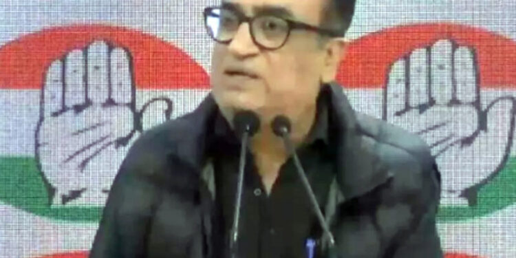 ਵਿਰੋਧੀ ਧਿਰ ਦੇ ਖਾਤੇ ਫ੍ਰੀਜ਼ ਕਰਨਾ ਲੋਕਤੰਤਰ ਨੂੰ ਫ੍ਰੀਜ਼ ਕਰਨ ਦੇ ਬਰਾਬਰ ਹੈ : ਅਜੈ ਮਾਕਨ